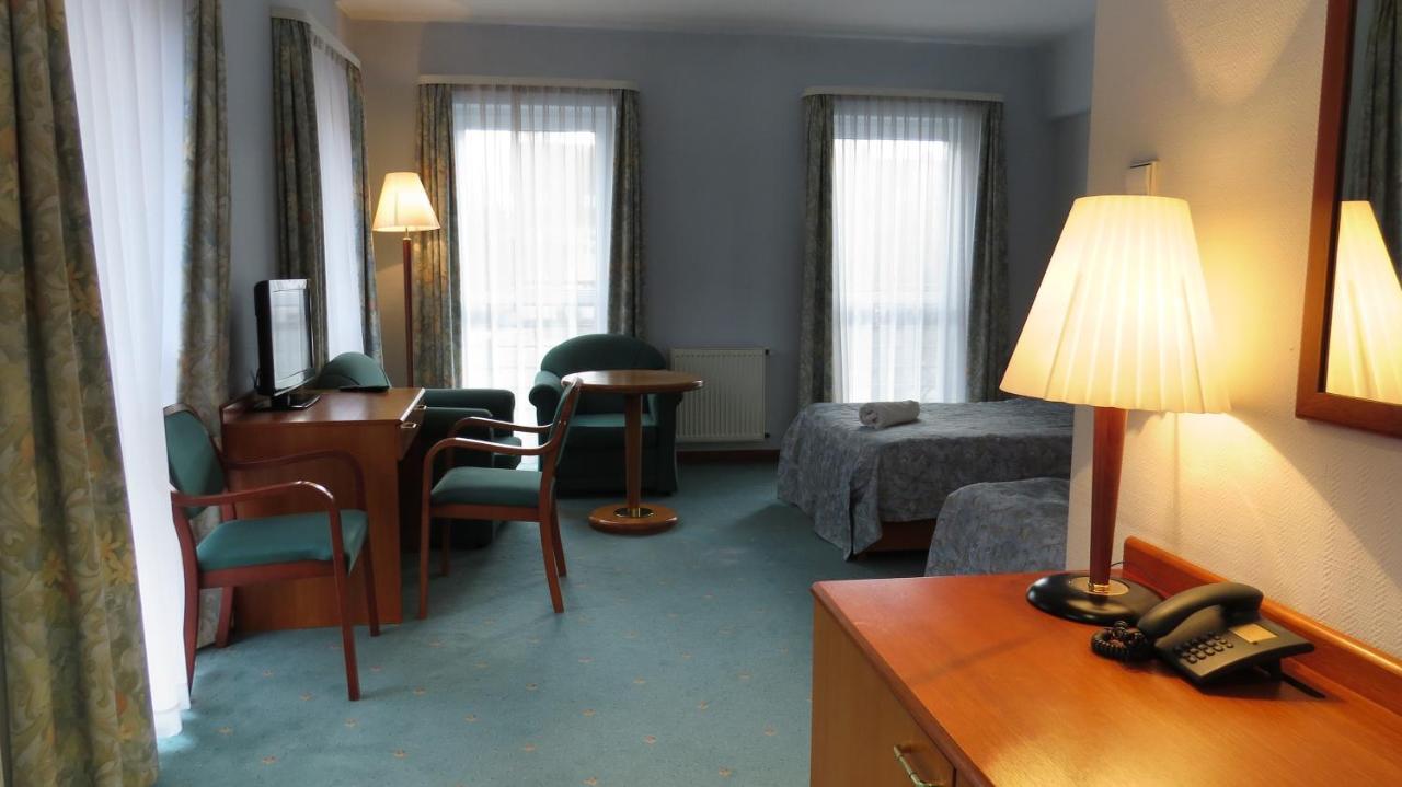 Elekt Czaplinek Hotel Bagian luar foto