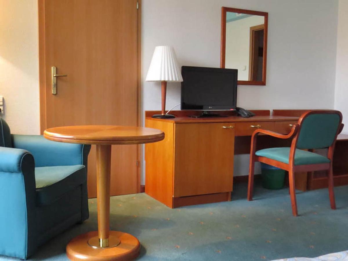 Elekt Czaplinek Hotel Bagian luar foto